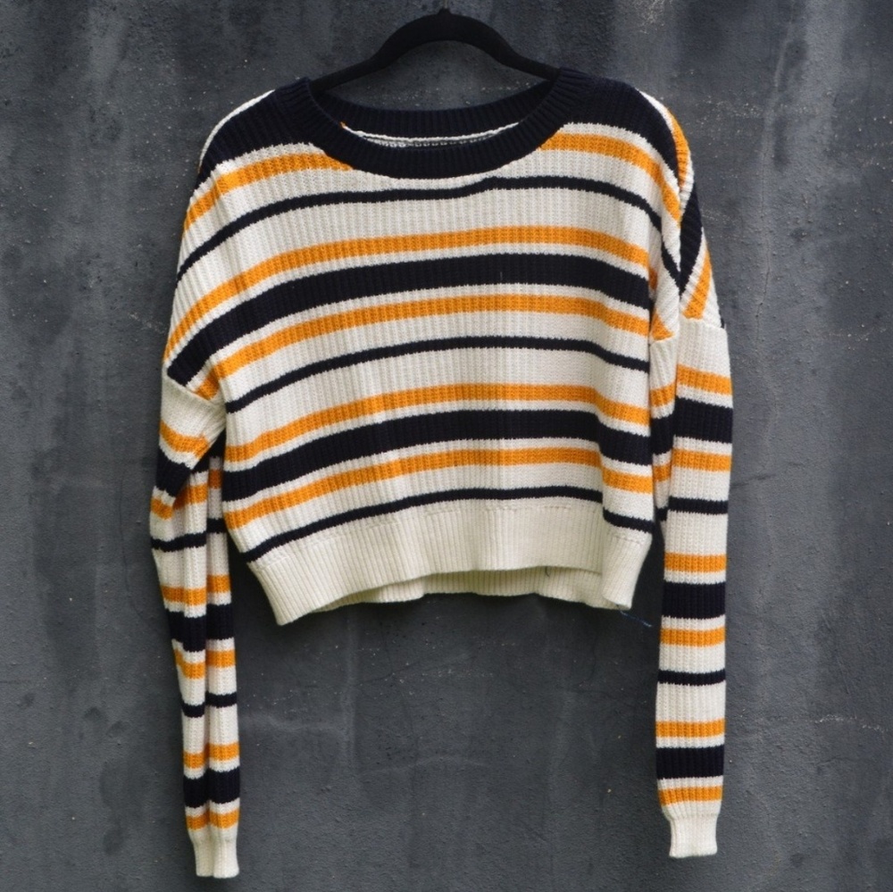 BRAND NEW VARSITY BLUES CROPPED SWEATER!